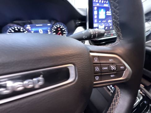 Used 2022 Jeep Compass Limited image 21