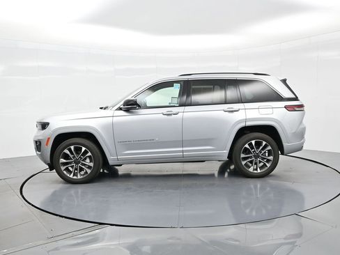 Used 2023 Jeep Grand Cherokee Overland image 9