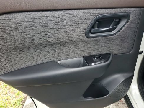 Certified 2023 Nissan Rogue S FWD image 11