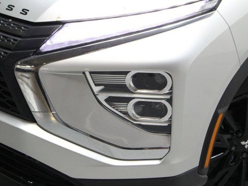 New 2025 Mitsubishi Eclipse Cross Black Edition image 2