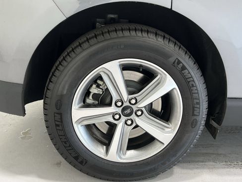 Used 2024 Ford Edge SEL w/ Convenience Package AWD/4WD image 10