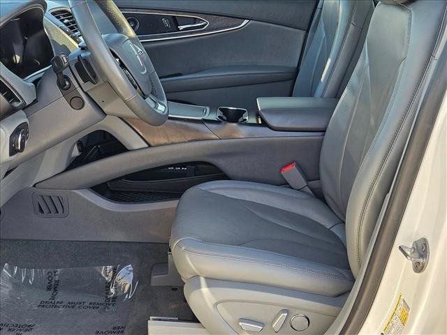 Used 2020 Lincoln Nautilus Reserve w/ Equipment Group 201A FWD image 16