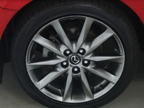 Used 2018 MAZDA MAZDA3 Touring FWD image 38