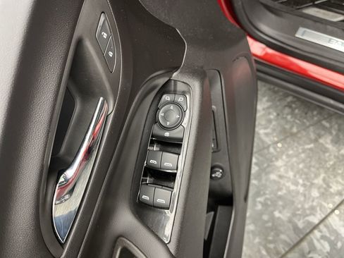 Certified 2023 Chevrolet Equinox Premier w/ LPO, Floor Liner Package image 8