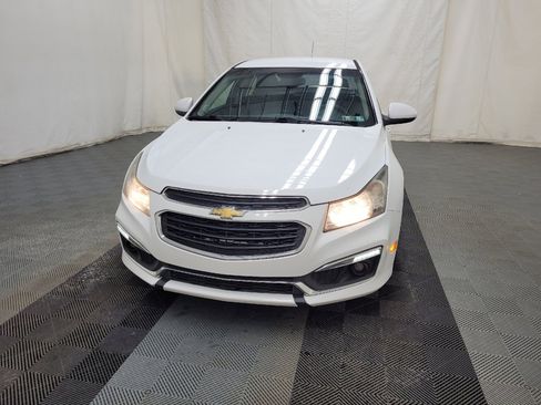 Used 2015 Chevrolet Cruze LT image 15