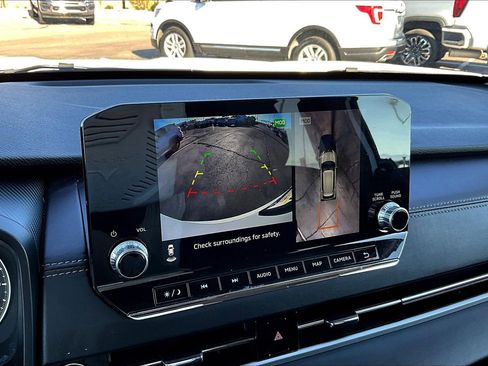 Used 2024 Mitsubishi Outlander SE image 14