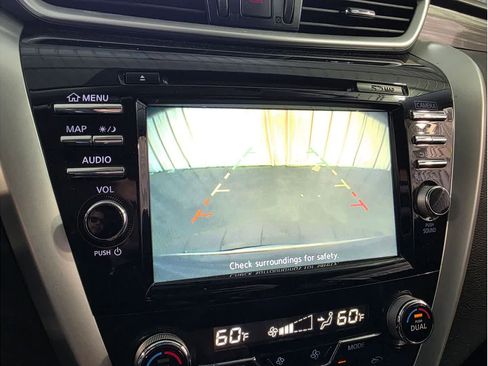 Used 2018 Nissan Murano SV image 23