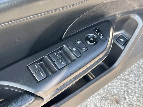 Used 2019 Honda Insight Touring image 36
