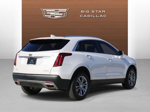 Certified 2022 Cadillac XT5 Premium Luxury w/ Technology Package image 5