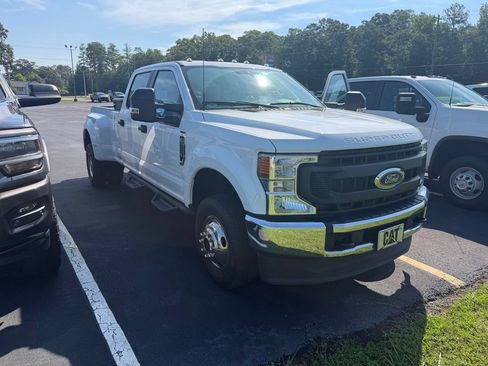 Used 2022 Ford F350 XL w/ Power Equipment Group AWD/4WD image 9