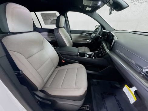 New 2026 Chevrolet Traverse LT w/ Midnight/Sport Edition FWD image 30