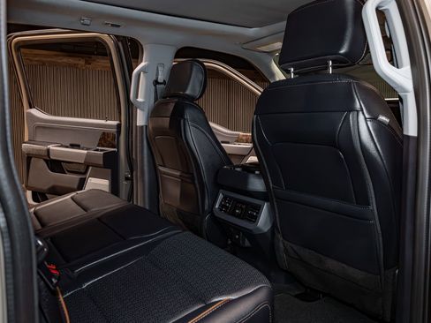 Used 2026 Ford F250 Lariat w/ Lariat Premium Package image 26