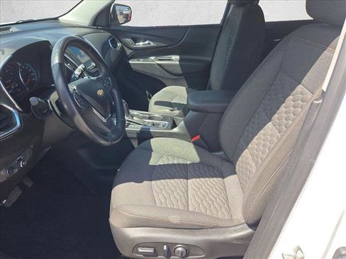 Used 2019 Chevrolet Equinox LT FWD image 16