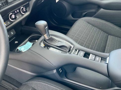 New 2026 Honda HR-V LX image 7
