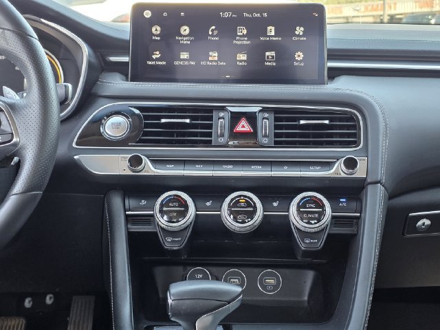 Used 2023 Genesis G70 2.0T RWD image 9