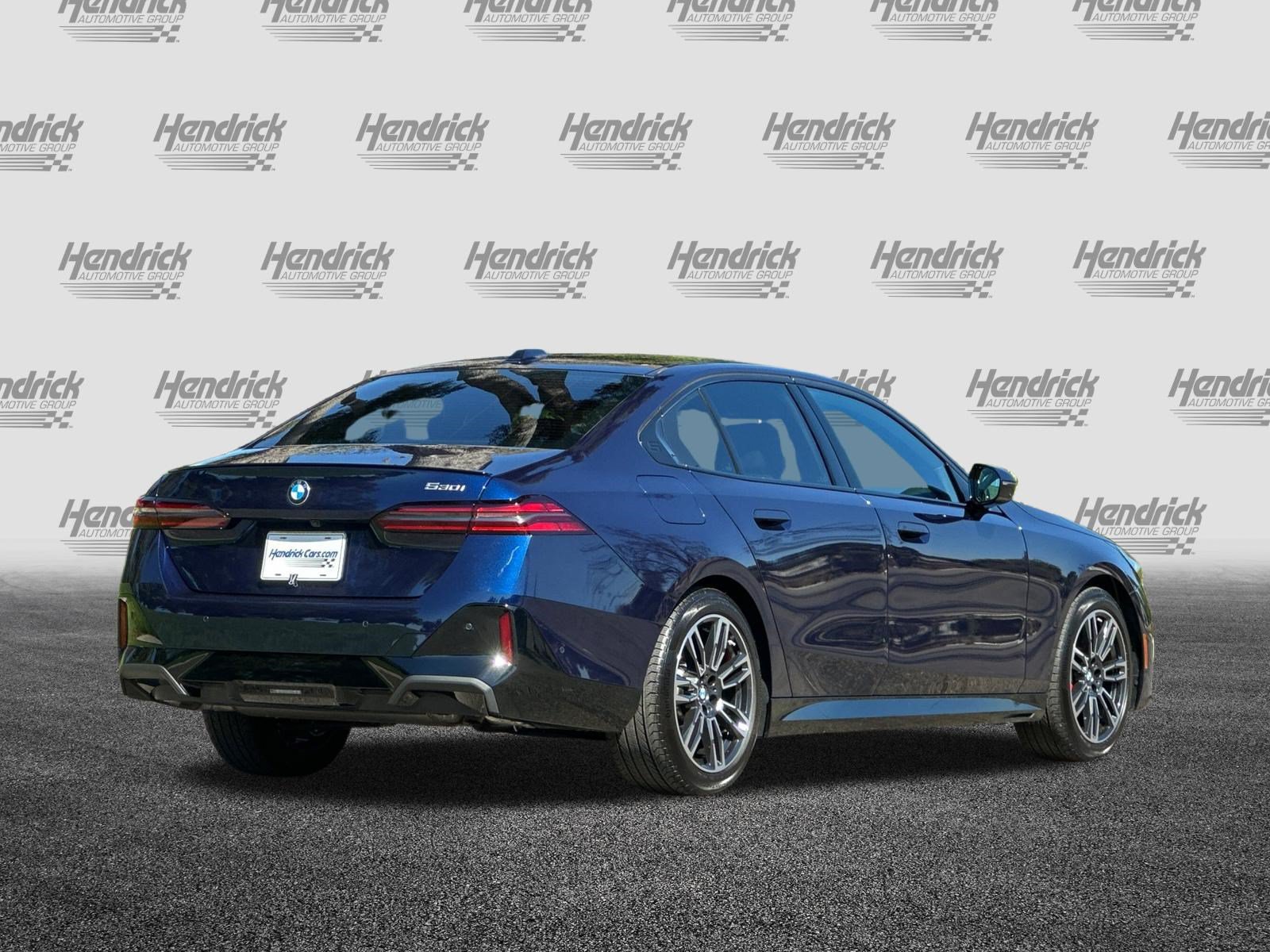 Used 2026 BMW 530i w/ M Sport Package RWD image 5