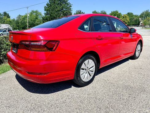 Used 2019 Volkswagen Jetta S FWD image 4