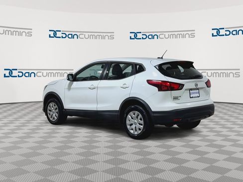 Used 2019 Nissan Rogue Sport S FWD image 6