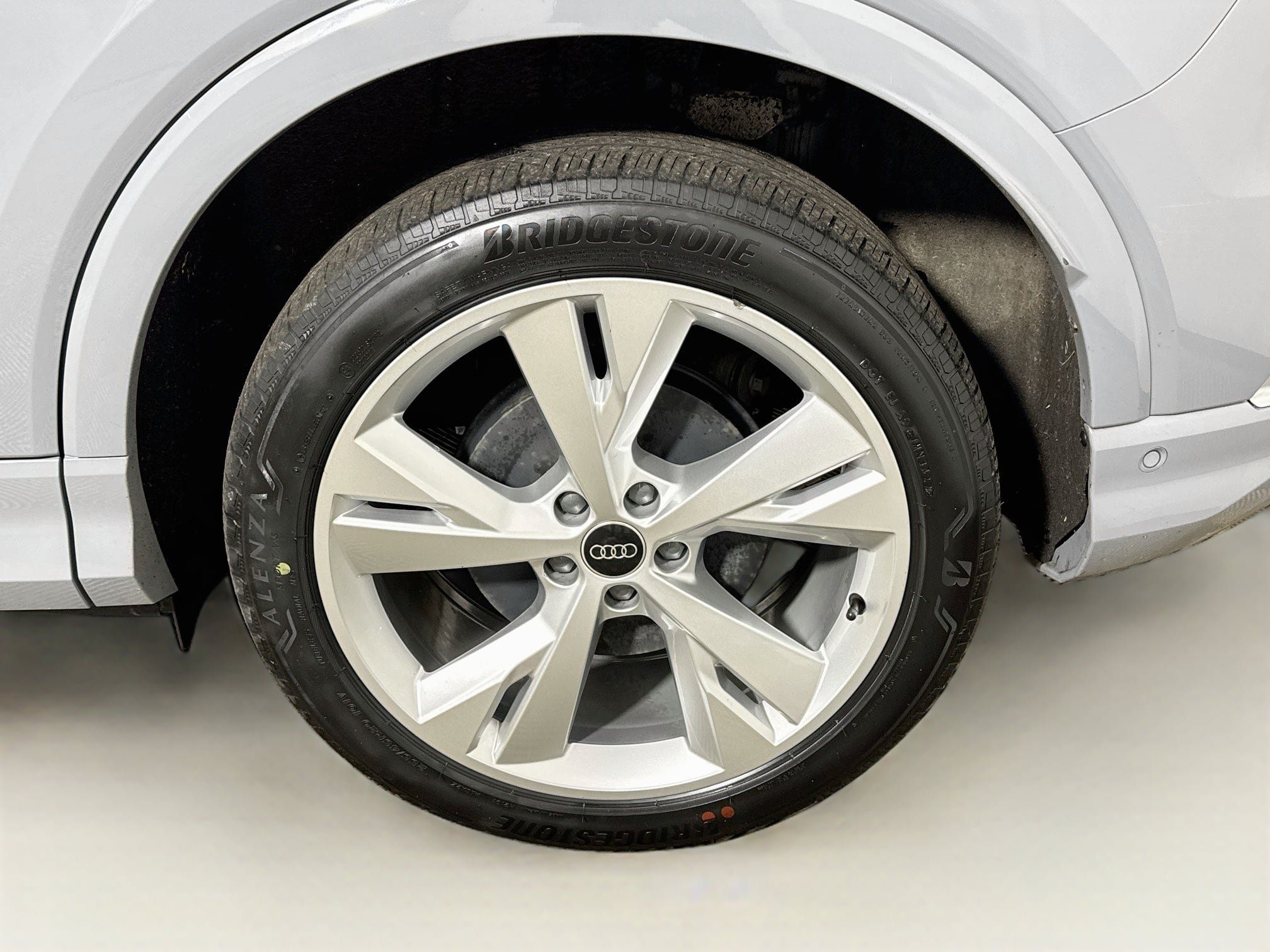 Used 2023 Audi Q4 e-tron Premium Plus w/ Premium Plus AWD/4WD image 29