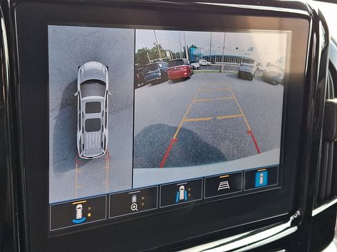 Certified 2023 Chevrolet Traverse Premier FWD image 20