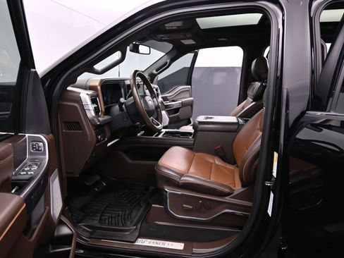 Used 2024 Ford F350 King Ranch image 16