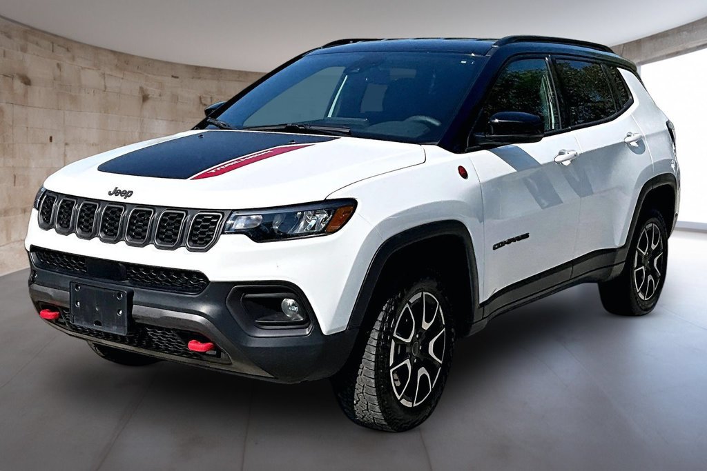 Used 2026 Jeep Compass Trailhawk AWD/4WD image 13