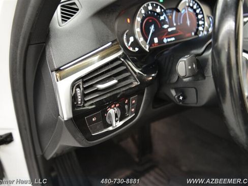 Used 2018 BMW 530e RWD image 31