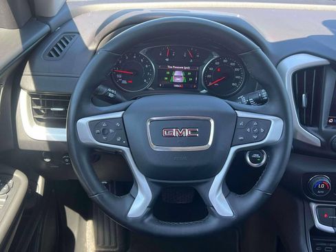 Used 2023 GMC Terrain SLT AWD/4WD image 14