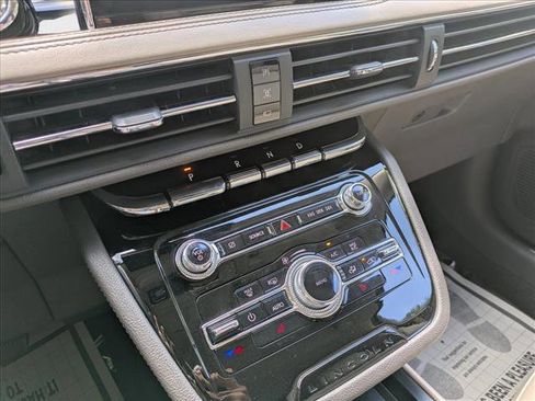 Used 2022 Lincoln Corsair FWD image 18