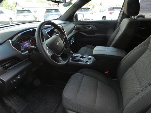Certified 2023 Chevrolet Traverse LT w/ LPO, Floor Liner Package AWD/4WD image 12