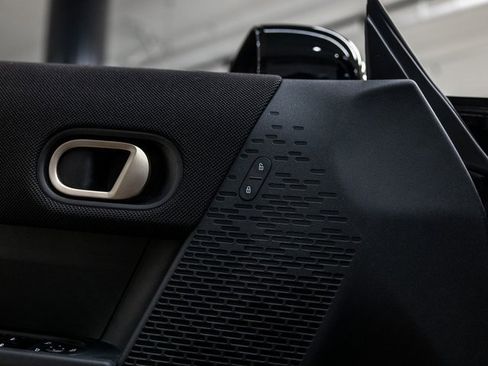 Used 2025 MINI Cooper S image 31