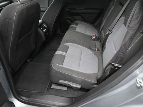Used 2025 Chevrolet Blazer LT FWD image 14