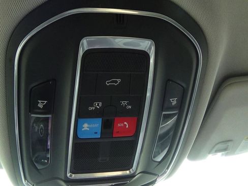 Used 2023 Jeep Grand Cherokee L Limited image 30