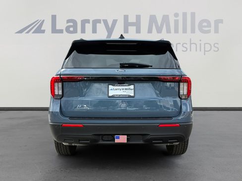 Certified 2025 Ford Explorer Active AWD/4WD image 4