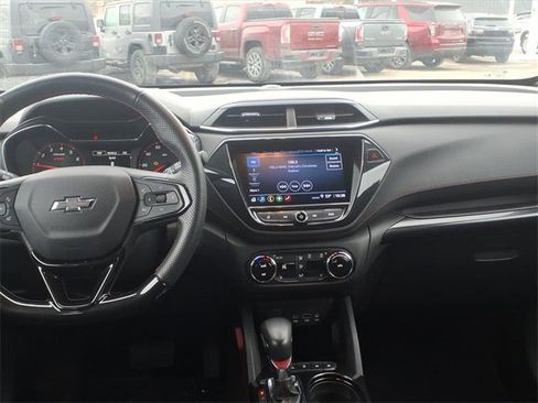 Used 2023 Chevrolet TrailBlazer RS w/ Convenience Package image 32