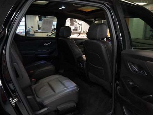 Certified 2023 Chevrolet Traverse RS w/ LPO, Floor Liner Package image 26