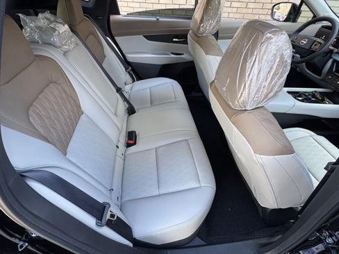 New 2026 Nissan Murano Platinum w/ Cargo Package AWD/4WD image 11