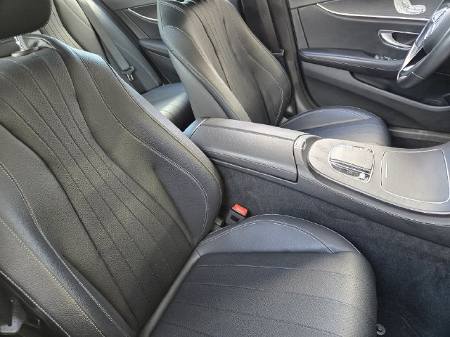 Used 2022 Mercedes-Benz E 350 4MATIC Sedan image 11