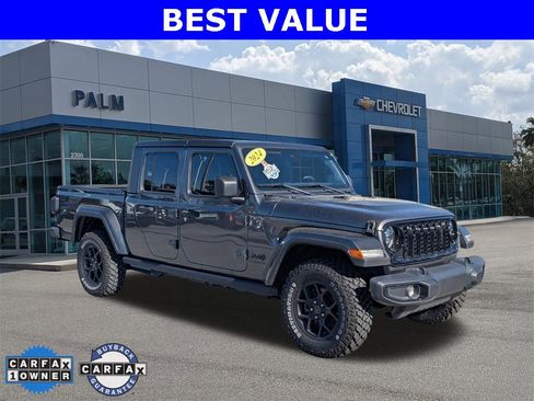 Used 2024 Jeep Gladiator Sport image 1