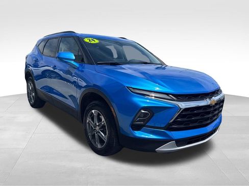 Used 2024 Chevrolet Blazer LT w/ Convenience Package FWD image 18