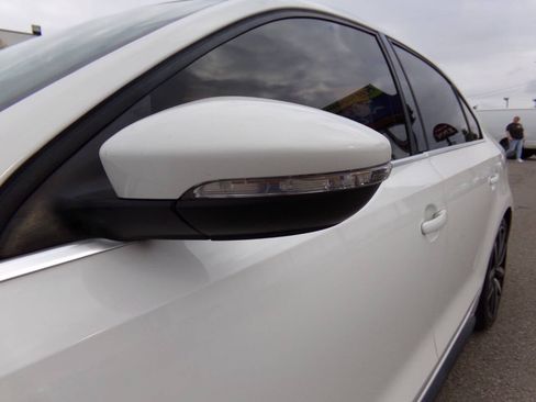 Used 2013 Volkswagen Jetta GLI Autobahn image 46