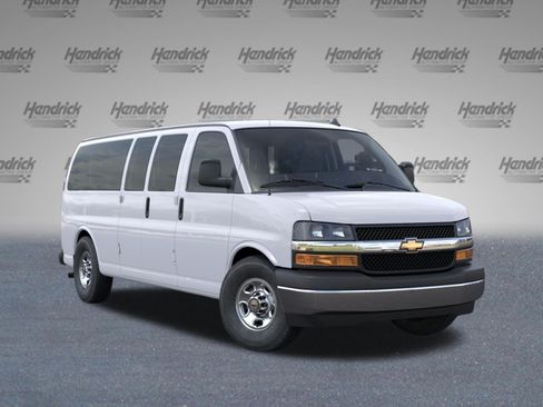 New 2026 Chevrolet Express 3500 LT w/ LT Preferred Equipment Group RWD image 9