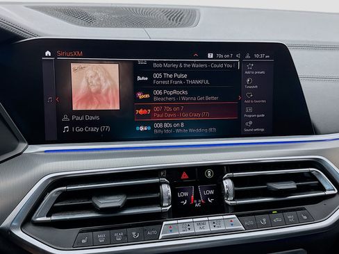 Used 2020 BMW X6 sDrive40i w/ Premium Package image 11