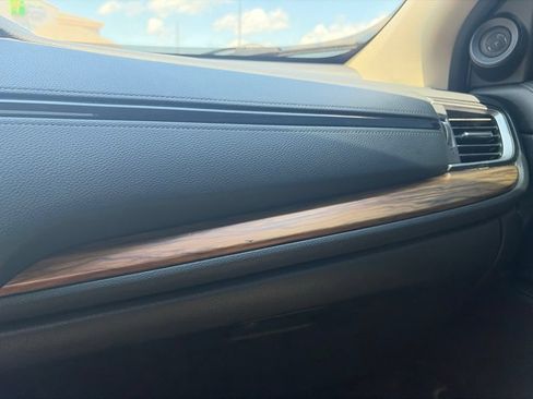Used 2018 Honda CR-V Touring image 23