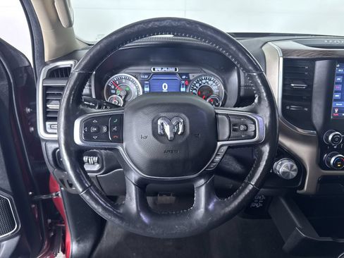 Used 2019 RAM 1500 Laramie AWD/4WD image 16