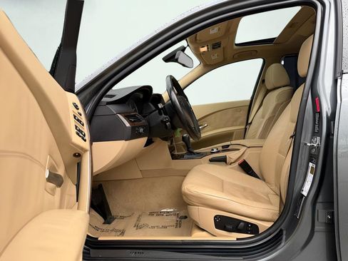Used 2005 BMW 545i Sedan RWD image 17