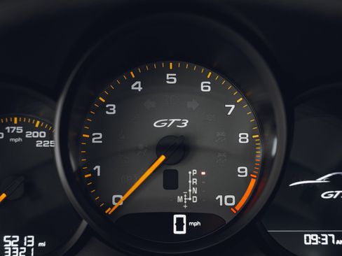 Used 2018 Porsche 911 GT3 RWD image 36