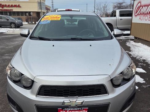 Used 2014 Chevrolet Sonic LT image 3