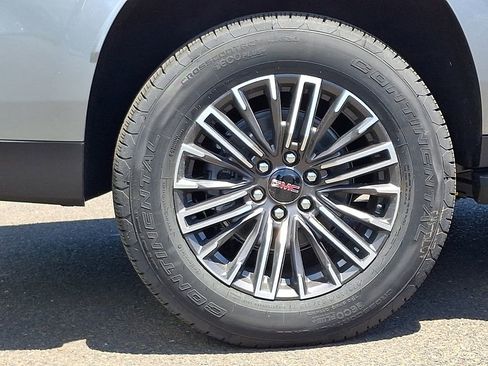 New 2026 GMC Yukon XL Elevation w/ Elevation Premium Package AWD/4WD image 5