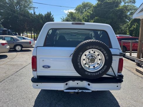Used 1996 Ford Bronco XLT AWD/4WD image 4